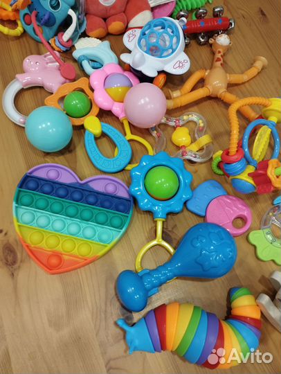 Игрушки для новорожденных пакетом 500