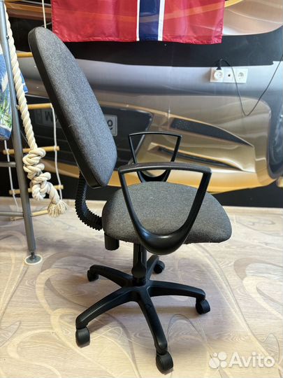 Компьютерное кресло
