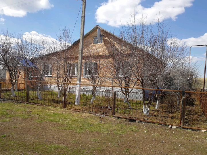 Дом 200 м² на участке 25 сот.