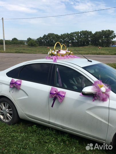 Свадебные украшения на машину