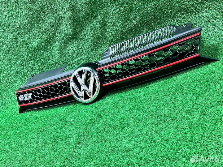 Решетка радиатора Volkswagen Golf Mk. VI