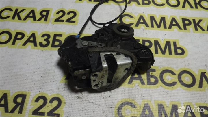 Замок двери передней правой Toyota Camry XV40 200
