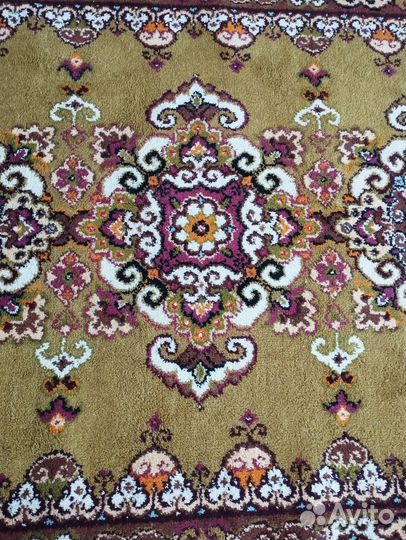 Шерстяной ковер (не был в употреблении)