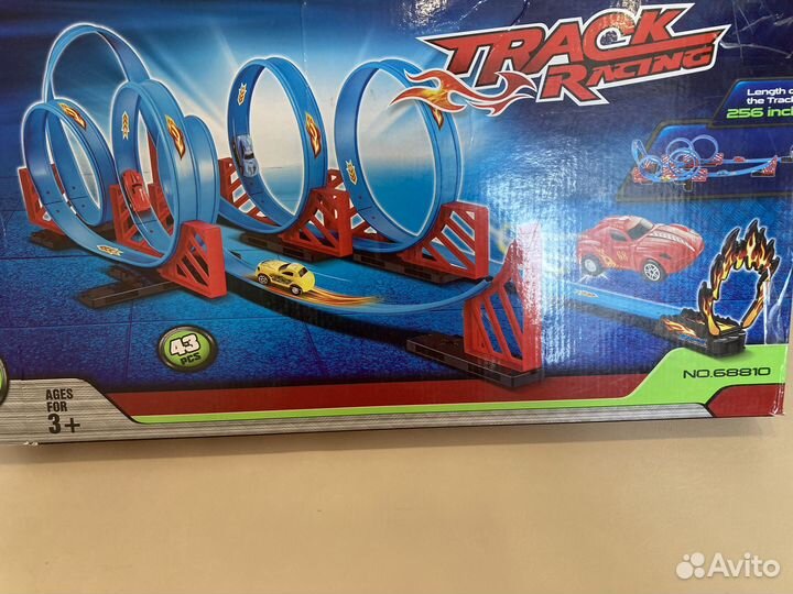 Трек для машинок и гараж