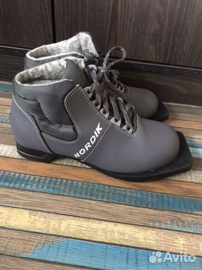 Лыжные ботинки Nordik