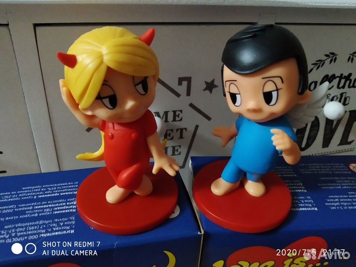 Набор коллекционных фигурок love is