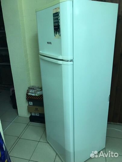 Холодильник бу vestel