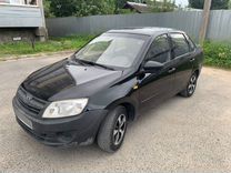 ВАЗ (LADA) Granta 1.6 MT, 2015, 149 000 км, с пробегом, цена 295 000 руб.