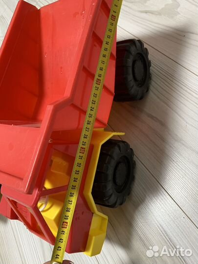 Игрушка самосвал большой