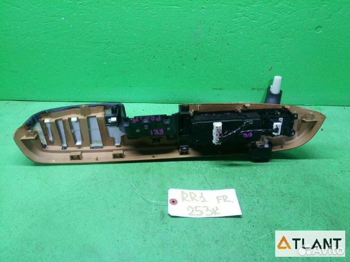 Блок упр. стеклоподьемниками передний правый honda