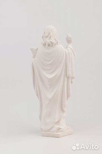 Статуэтка из гипса