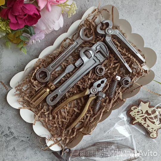 Шоколадные инструменты,мужской подарок