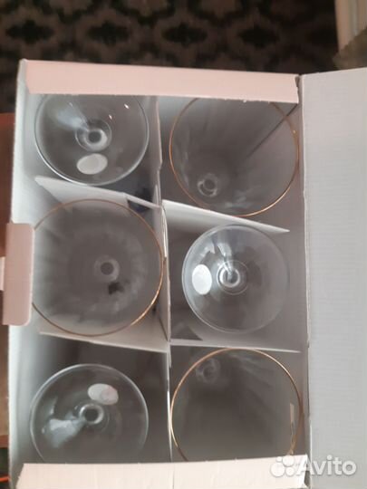 Бокалы под вино