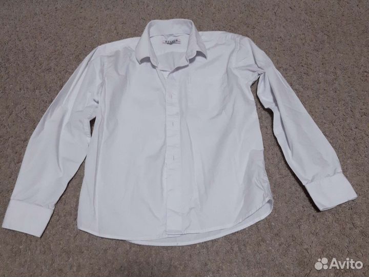 Рубашки белые с длинным рукавом