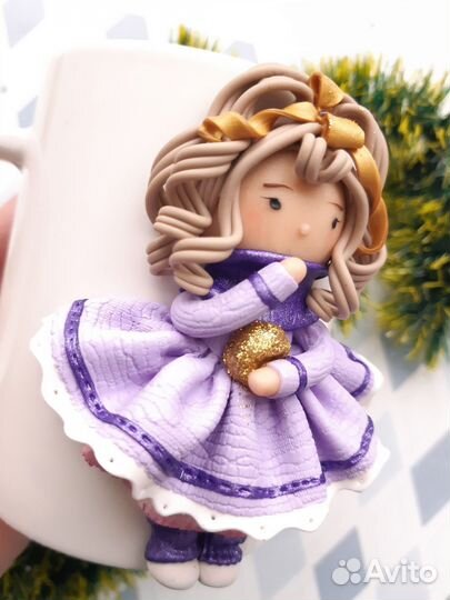 Кружка с декором Куколка