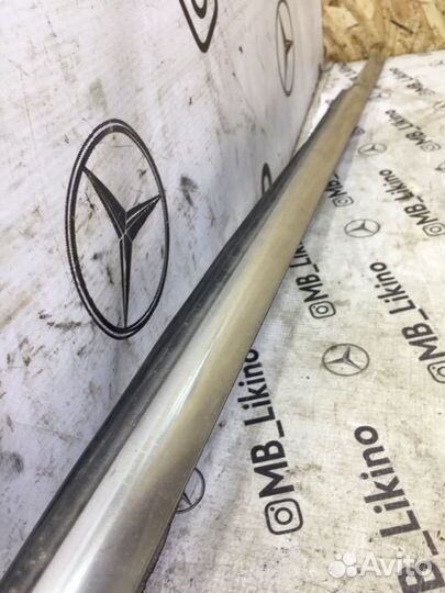 Молдинг стекла передний правый Mercedes Cl-Класс