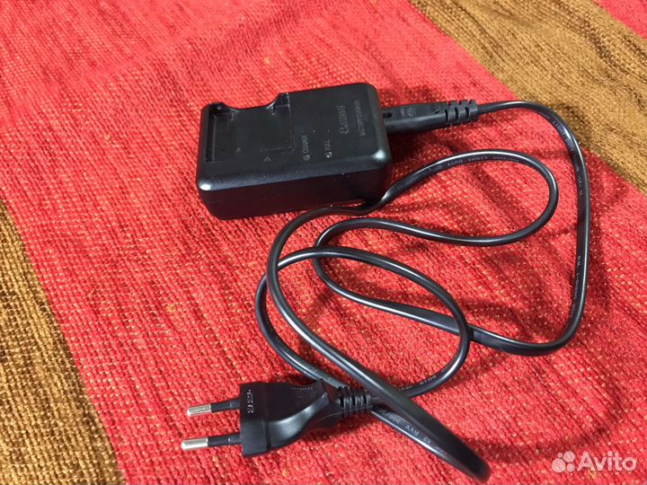 Зарядное устройство Canon CB-2LAE