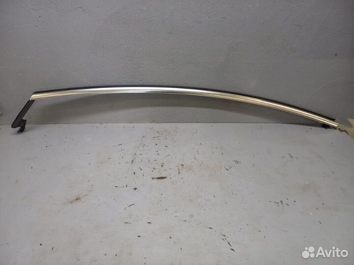 Молдинг на дверь передний левый Peugeot 3008