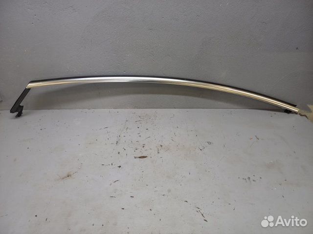 Молдинг на дверь передний левый Peugeot 3008