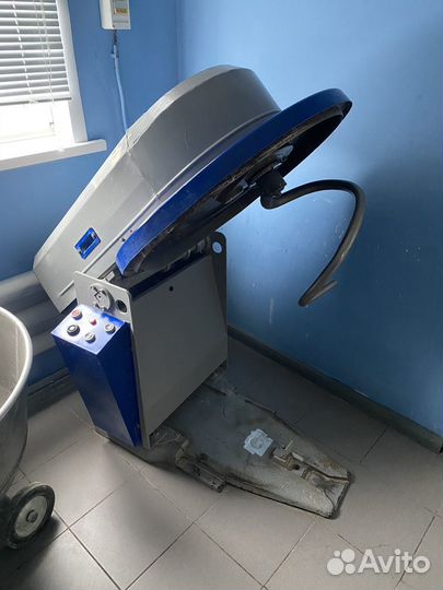 Продам комплект оборудования для пекарни