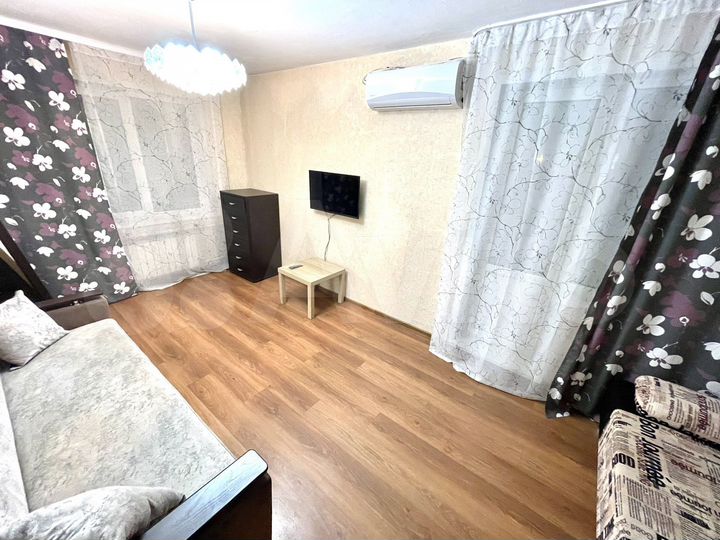 2-к. квартира, 55 м², 3/12 эт.