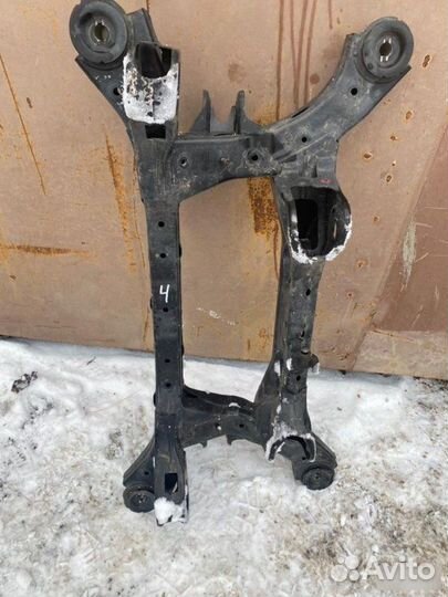 Подрамник задний Kia Sorento 4