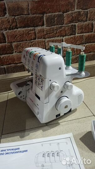Оверлок Comfort 110