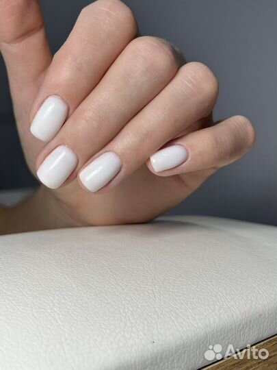 Маникюр и педикюр с покрытием гель лака