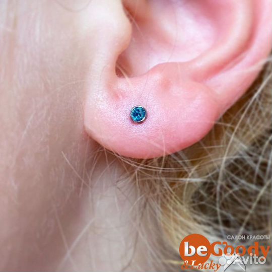 Прокол ушей и пирсинг