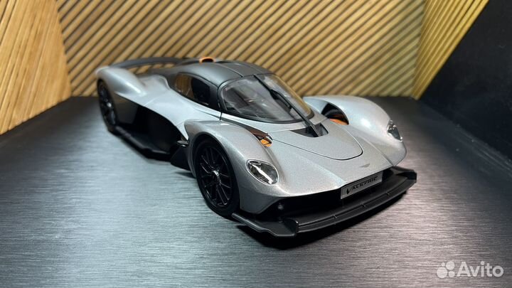 Aston Martin Valkyrie Maisto Масштаб 1/18