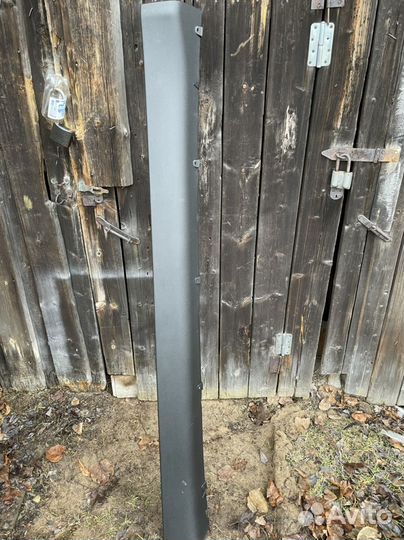 Накладка порога левая Нива Тревел (Шевроле)