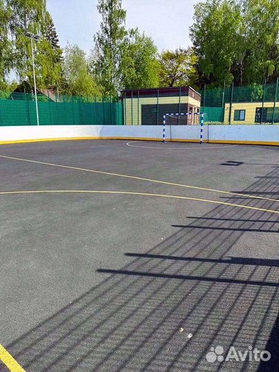 Спортивная площадка для взрослых и детей