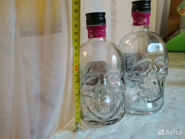 Бутылка череп стеклянная пустая хеллоуин