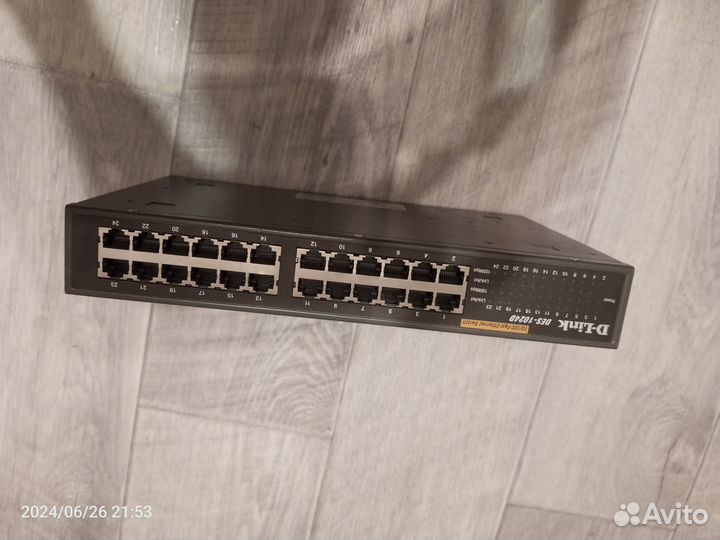 Коммутатор D-Link DES-1024D