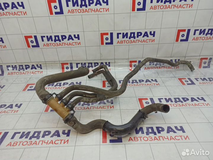 Патрубок системы охлаждения Renault Megane 3