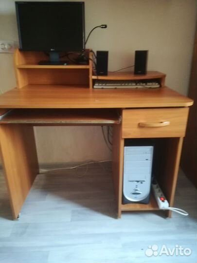 Компьютерный стол со шкафом бу