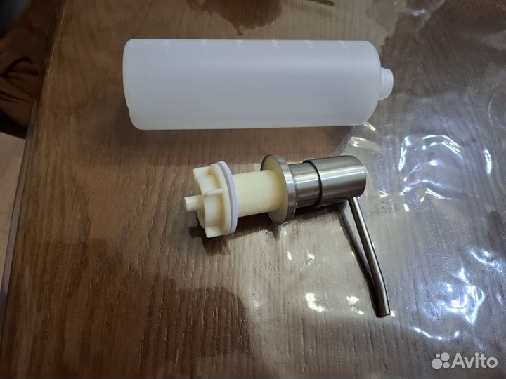 Дозатор для мыла