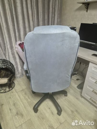 Компьютерное кресло новое