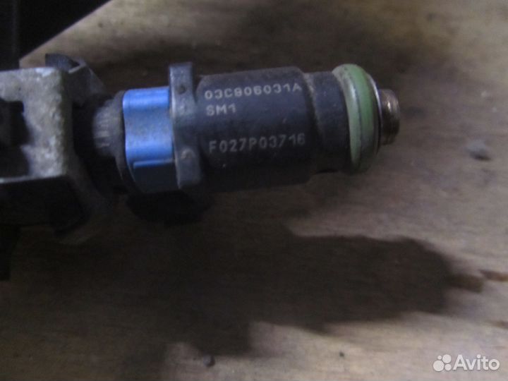 Рейка топливная (рампа) VAG polo