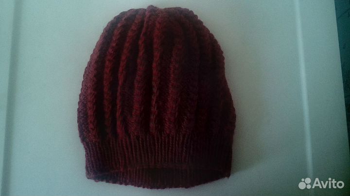 Вязанная шапка ручной вязки
