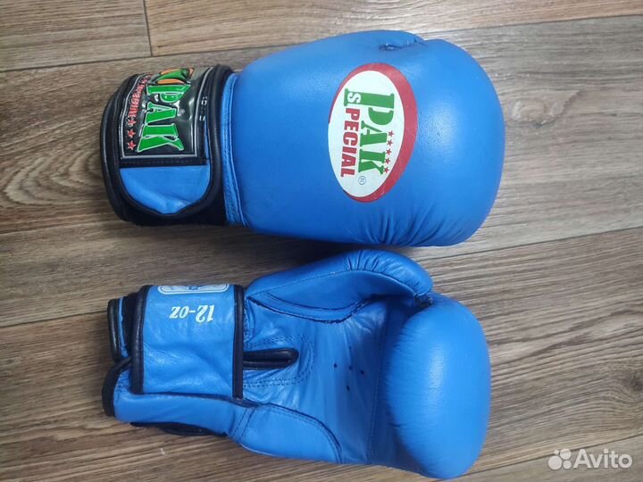 Боксерские перчатки 12 oz