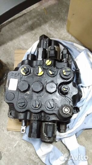 Гидрораспределитель передний JCB 332/f8152