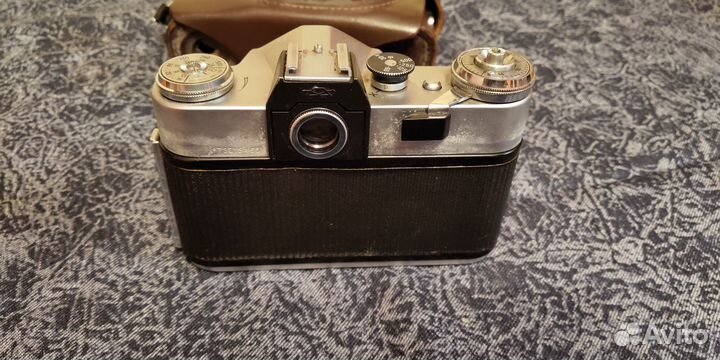 Пленочный фотоаппарат зенит-В