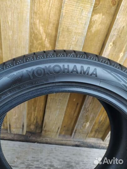 Yokohama BluEarth AE51 235/45 R17