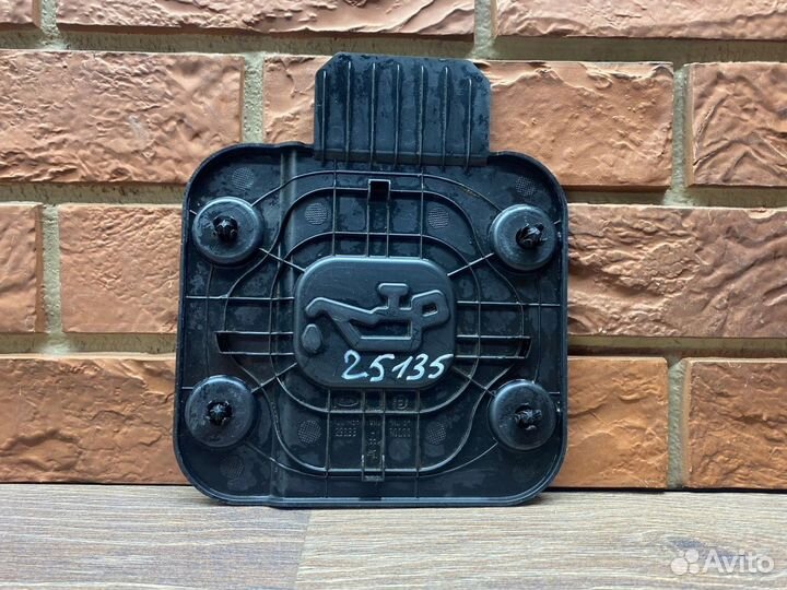 Лючок масляного фильтра Kia Carnival 2020+