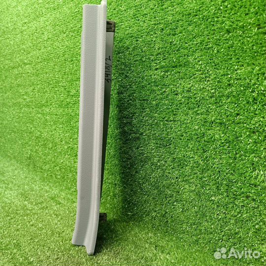 Накладка внутренняя на порог задняя правая