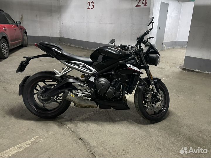 Triumph Street Triple RS