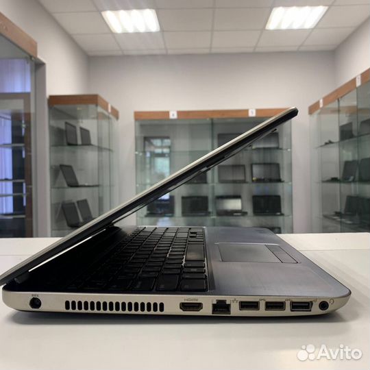 Ноутбук Dell (Core i3-3th/ 6gb ram/ Radeon 7670M)