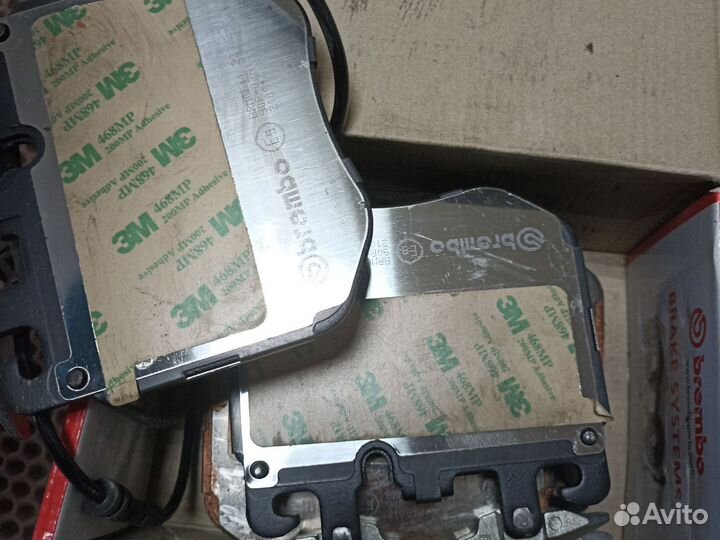 Тормозные диски BMV X5 к ним новые колодки брембо