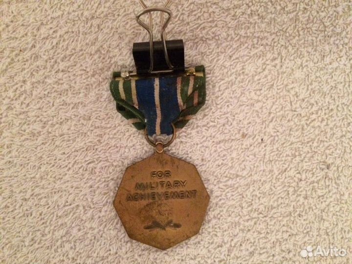 Эмблемы, медали США